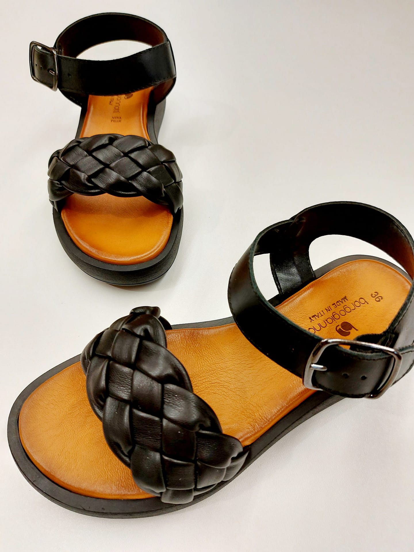 Millepiedi negozio cheap scarpe